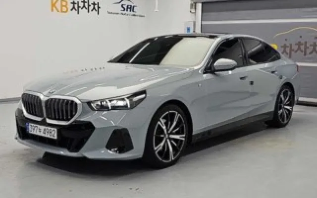 인천중고차동차 5시리즈 (G60) 530i xDrive 매물 사진 2 - 2024/02 50,721km