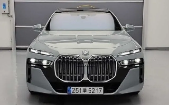 인천중고차동차 7시리즈 (G70) 750e xDrive M 스포츠 매물 사진 3 - 2025/11 7,560km